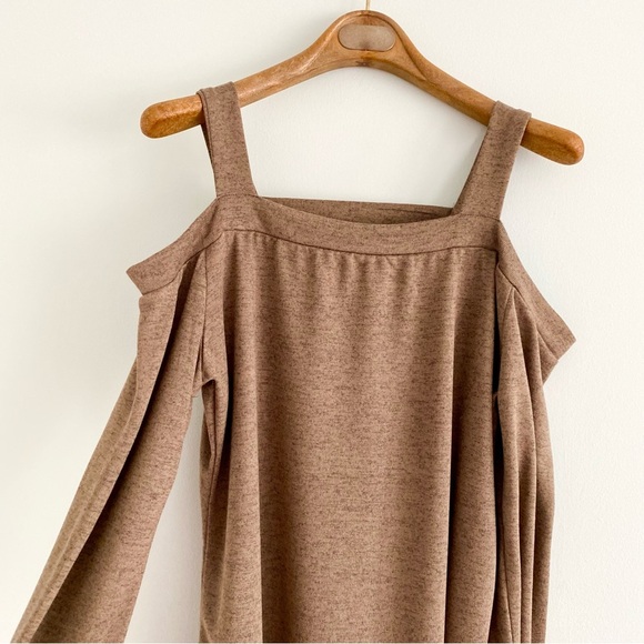 Cozy Fall Cold Shoulder Long Sleeve Top Size XL - Picture 2 of 4